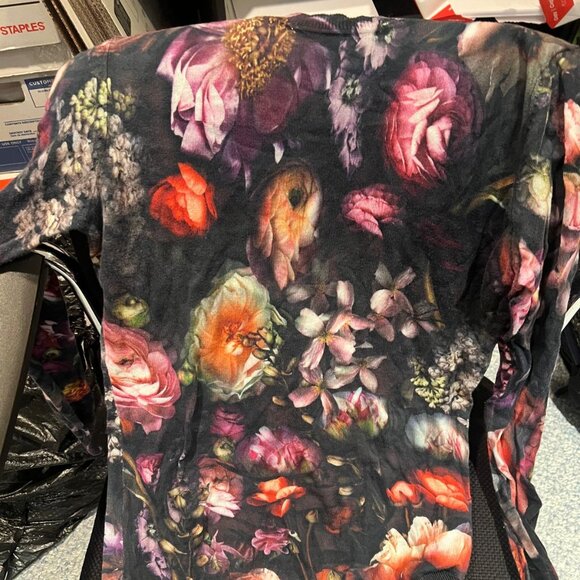 Ted Baker Noline Shadow Floral Print Sweater top size 2 nwot - Picture 4 of 9